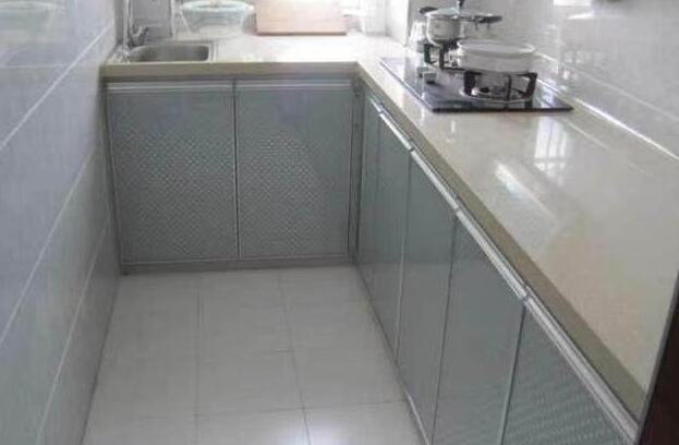 如何巧妙搭配石材与家具，提升品味?